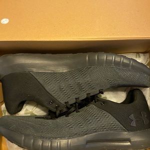 Under Armour Sneakers - Size 13 - Almost new. Wore them only one time